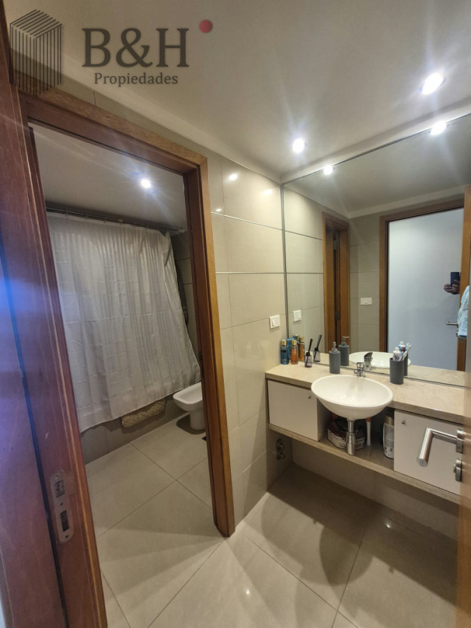 Apartamento ID.8230 - Apartamento en venta de 2 dormitorios en Punta del Este