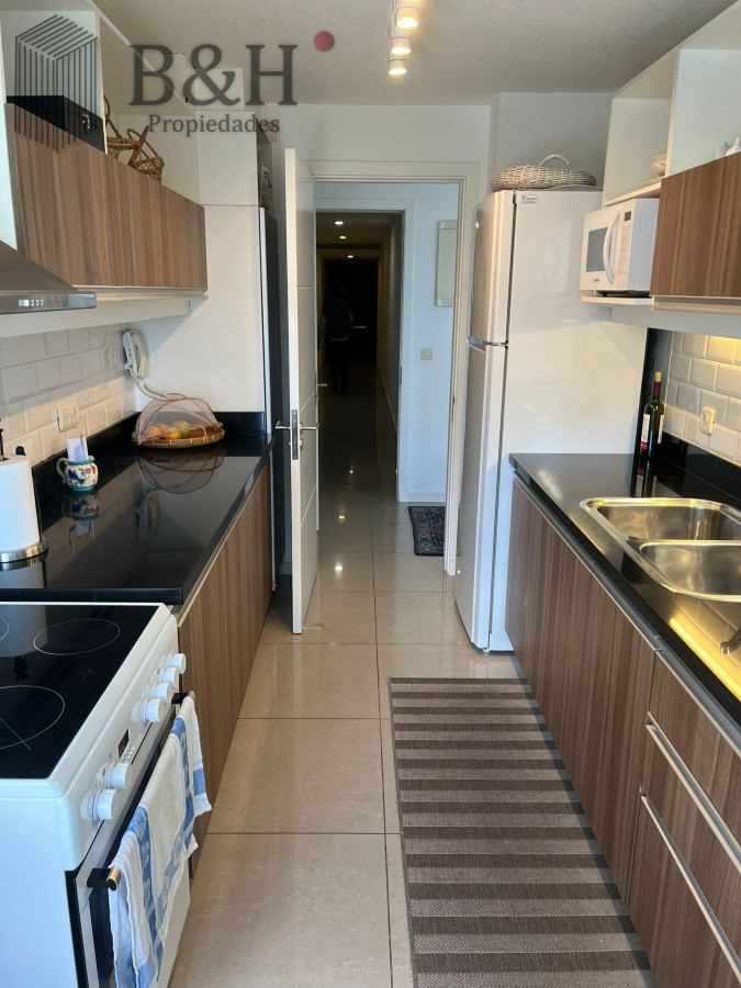 Apartamento ID.3311 - Apartamento en venta de 2 dormitorios en Punta Del Este