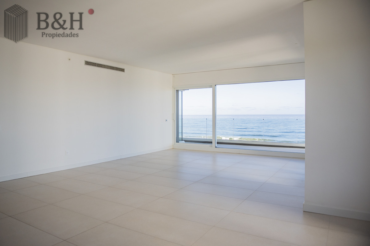 Apartamento ID.6213 - Vende Le Parc IV Esquinero a estrenar ! Punta del Este 