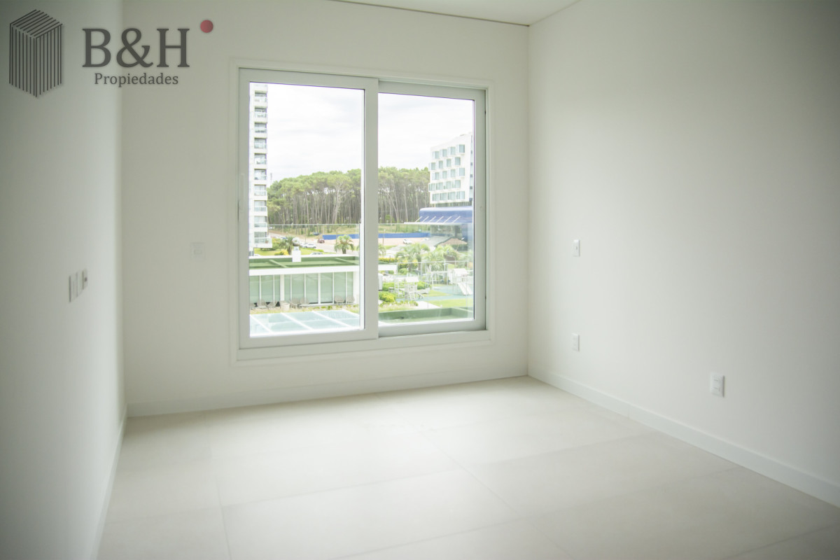 Apartamento ID.6350 - Vistas panoramicas de Playa Brava, Departamento de 3 dormitorios en venta. Torre Le Parc