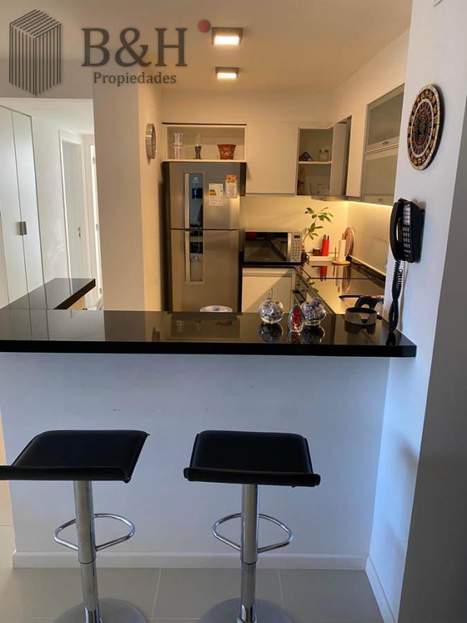 Apartamento ID.7576 - Departamento de 2 dormitorios y medio en venta en Punta del Este