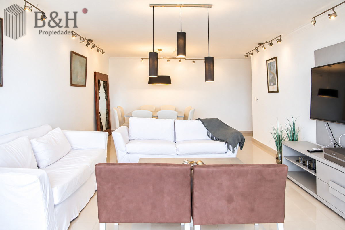 Apartamento ID.7841 - En alquiler Departamento frente al mar en Playa Mansa de 3 dormitorios Punta del Este