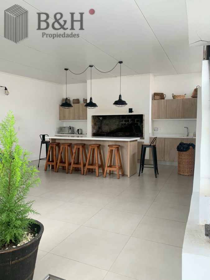 Apartamento ID.6862 - En venta apartamento de 2 mas dep. en Península, Punta del Este