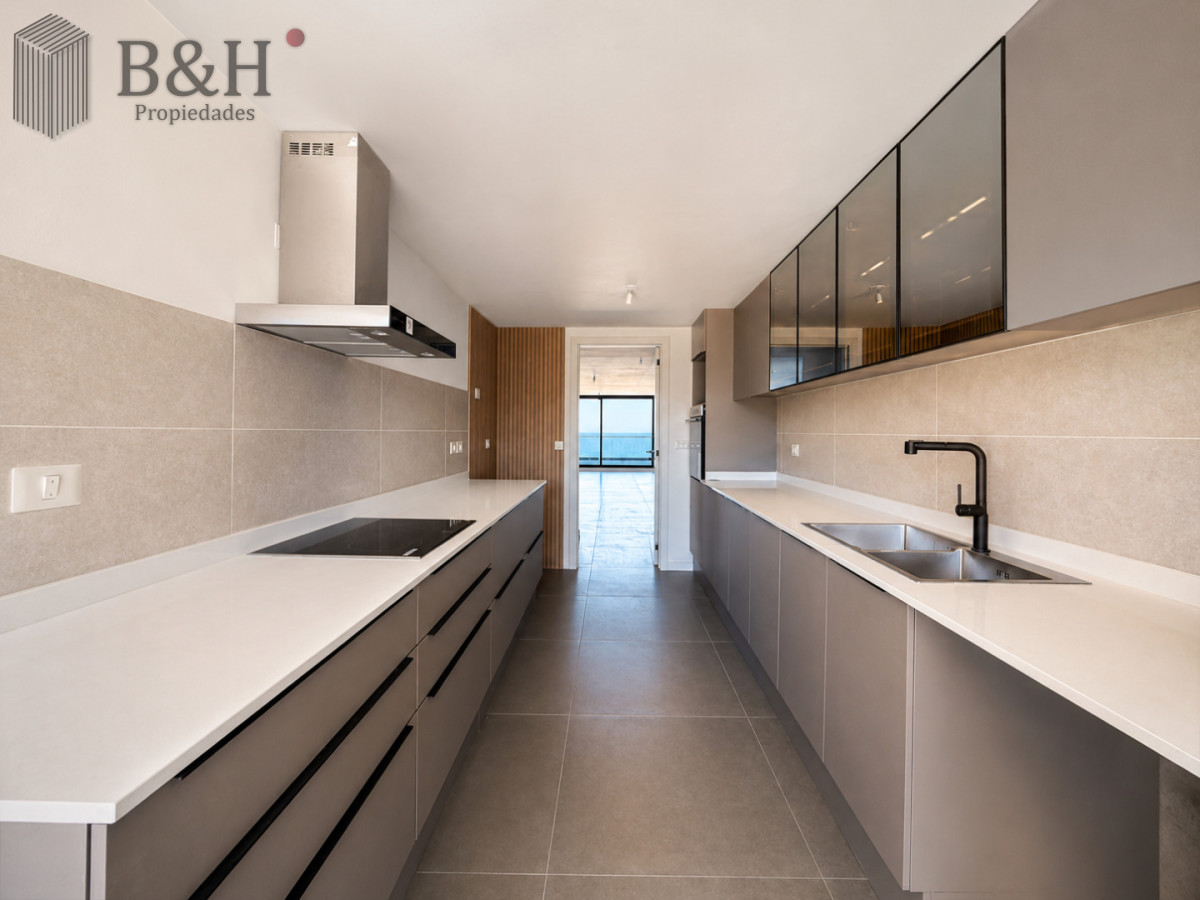 Apartamento ID.7465 - Frente al mar. 3 dormitorios en venta - Aurora - Financiacion