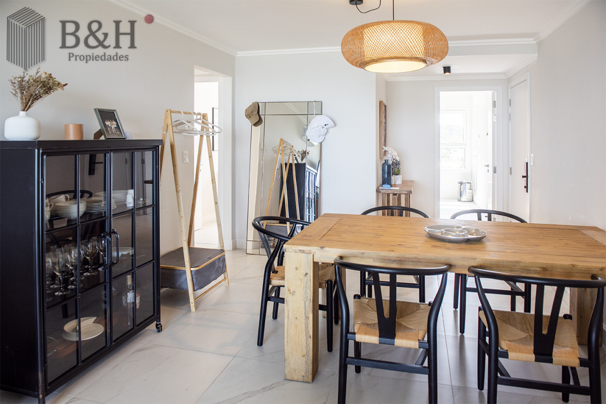 Apartamento ID.6057 - Vende departamento de 2 dormitorios en Playa Mansa, Punta del Este 