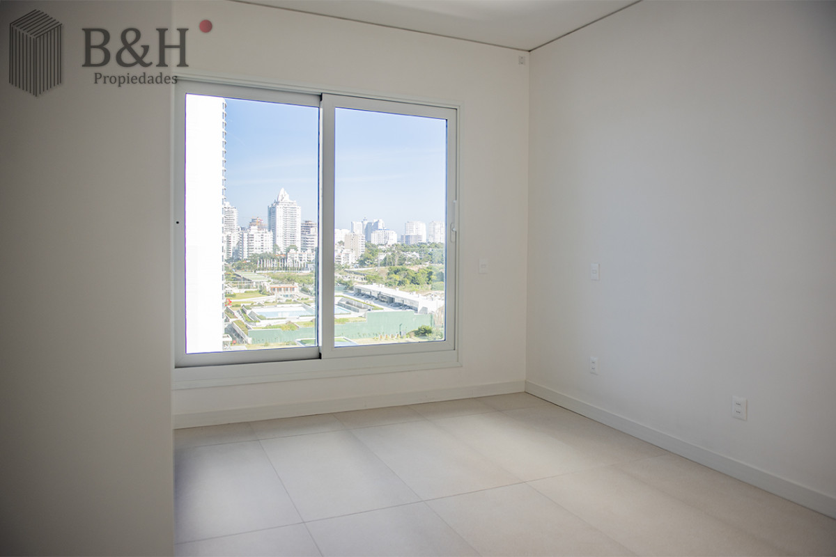 Apartamento ID.6213 - Vende Le Parc IV Esquinero a estrenar ! Punta del Este 