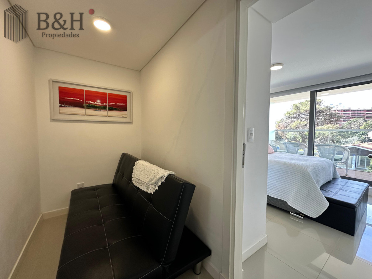 Apartamento ID.6082 - Vende apartamento de 1 dormitorio y medio en Peninsula, Punta del Este