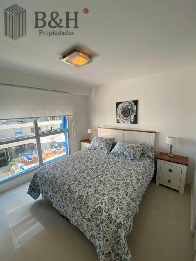Apartamento ID.7576 - Departamento de 2 dormitorios y medio en venta en Punta del Este