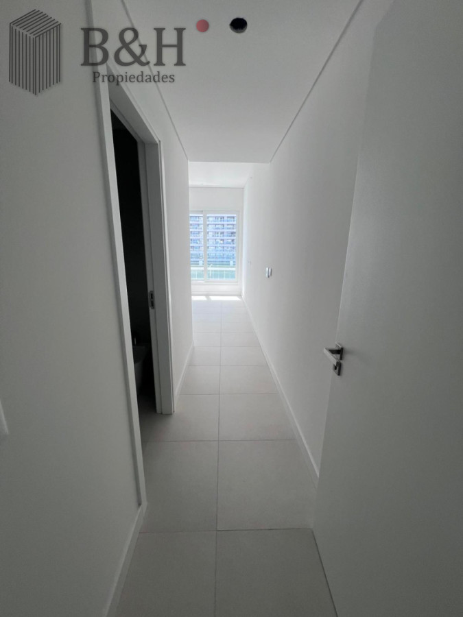 Apartamento ID.6350 - Vistas panoramicas de Playa Brava, Departamento de 3 dormitorios en venta. Torre Le Parc