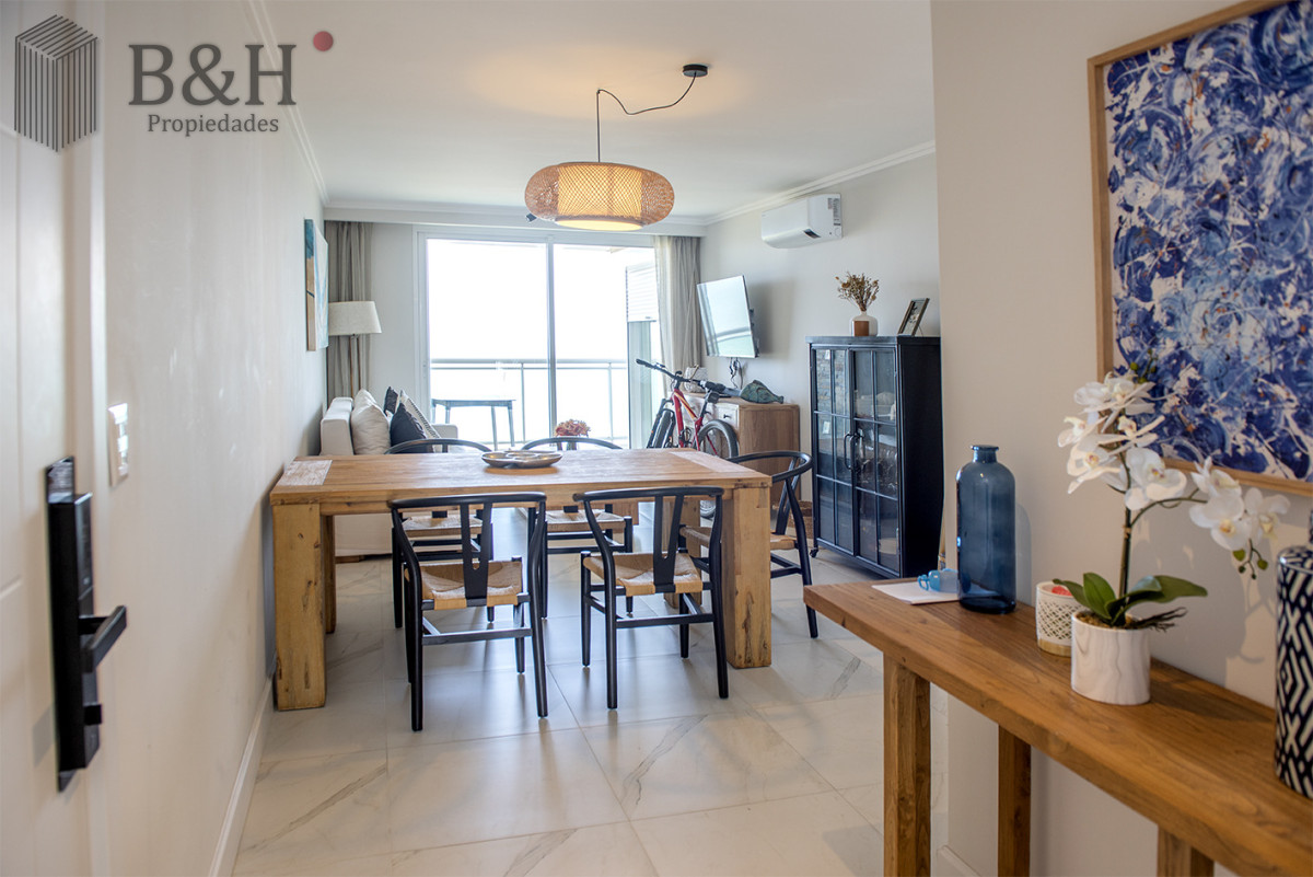 Apartamento ID.6057 - Vende departamento de 2 dormitorios en Playa Mansa, Punta del Este 