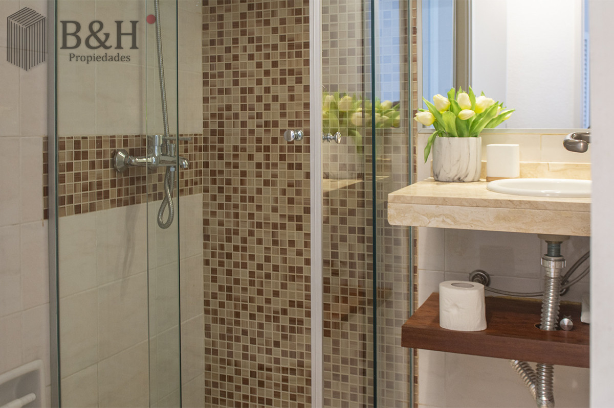 Apartamento ID.7722 - Apartamento de 2 dormitorios con vista al mar en venta en Peninsula.