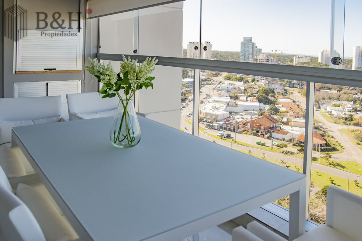 Apartamento ID.6474 - Departamento en alquiler de temporada en Miami Boulevard Punta Del Este