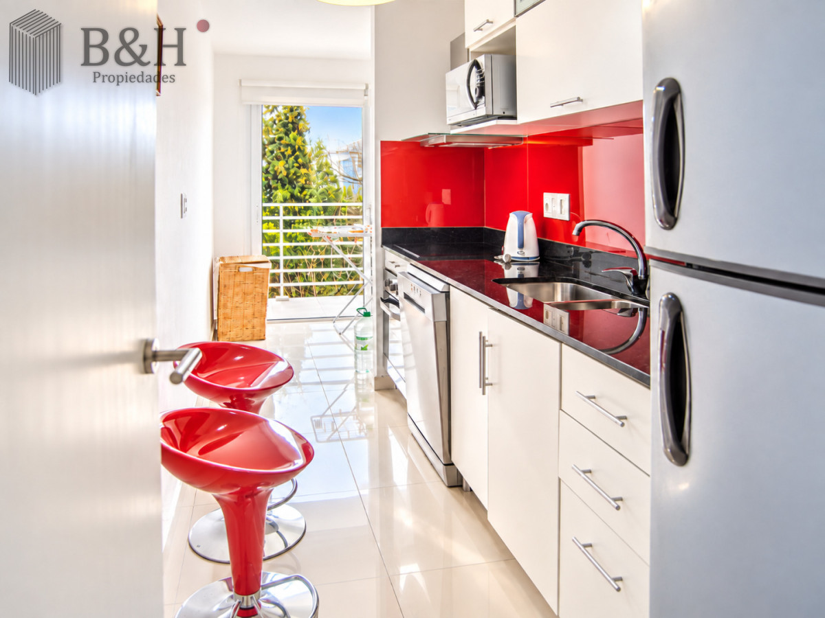 Apartamento ID.7841 - En alquiler Departamento frente al mar en Playa Mansa de 3 dormitorios Punta del Este