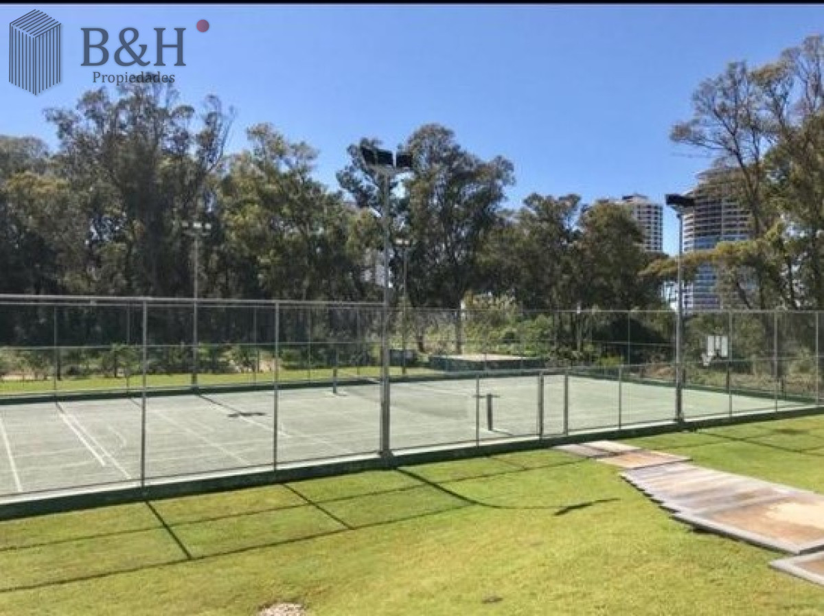 Apartamento ID.3311 - Apartamento en venta de 2 dormitorios en Punta Del Este