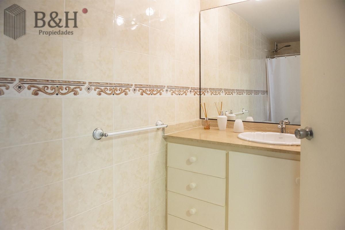 Apartamento ID.6955 - Departamento de 1 dormitorio en venta en Peninsula, vista al mar. 