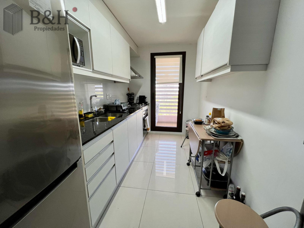 Apartamento ID.4847 - En venta apartamento con excelente vista, de 3 dormitorios en Roosevelt.
