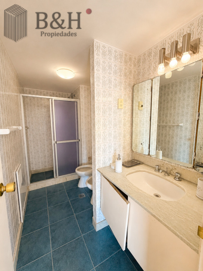 Apartamento ID.7842 - En venta en torre Libertador, apartamento de 3 dormitorios con vista agradable entorno 