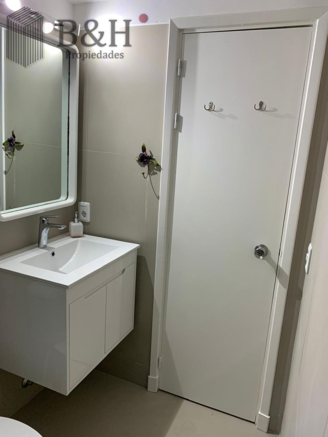 Apartamento ID.5540 - Apartamento de 3 dormitorios en Peninsula, Punta del Este con vista al mar