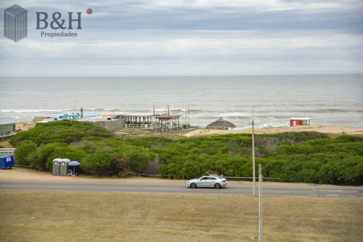 Apartamento ID.6350 - Vistas panoramicas de Playa Brava, Departamento de 3 dormitorios en venta. Torre Le Parc