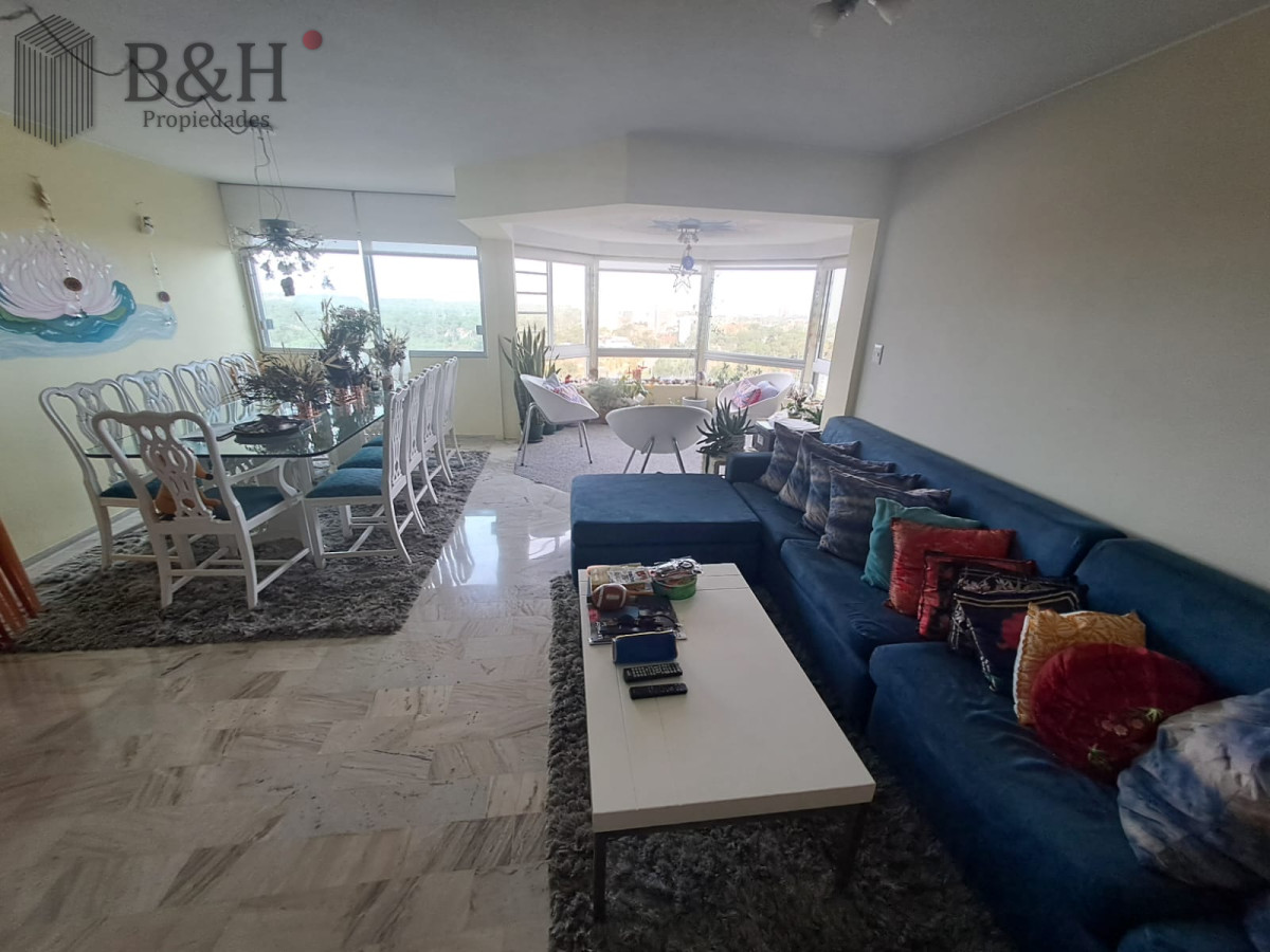 Apartamento ID.7822 - Alquiler Anual en Punta del Este 3 dormitorios y servicio sobre Roosevelt