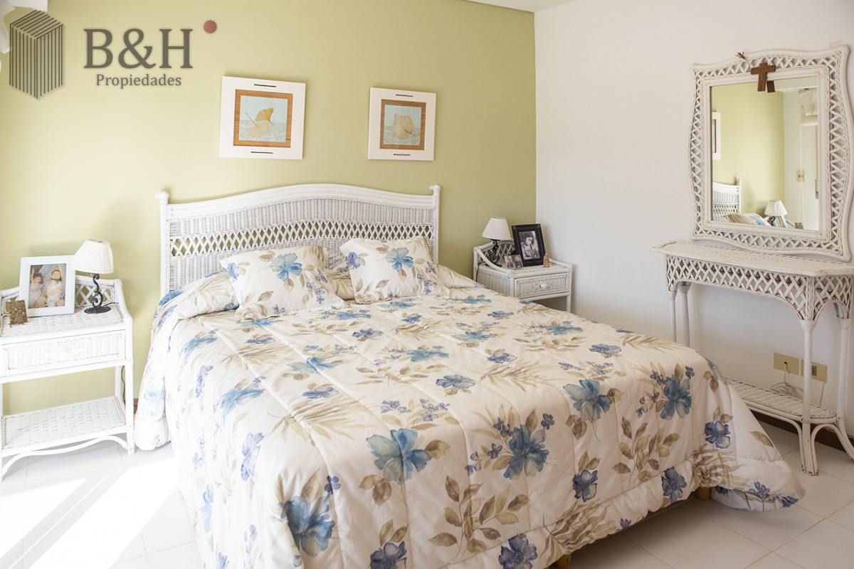 Apartamento ID.4765 - Vende departamento de 3 dormitorios en Ocean Tower, Punta del Este 