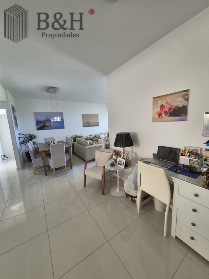 Apartamento ID.6910 - Apartamento en venta primera linea Playa Mansa Punta del Este 2 dormitorios
