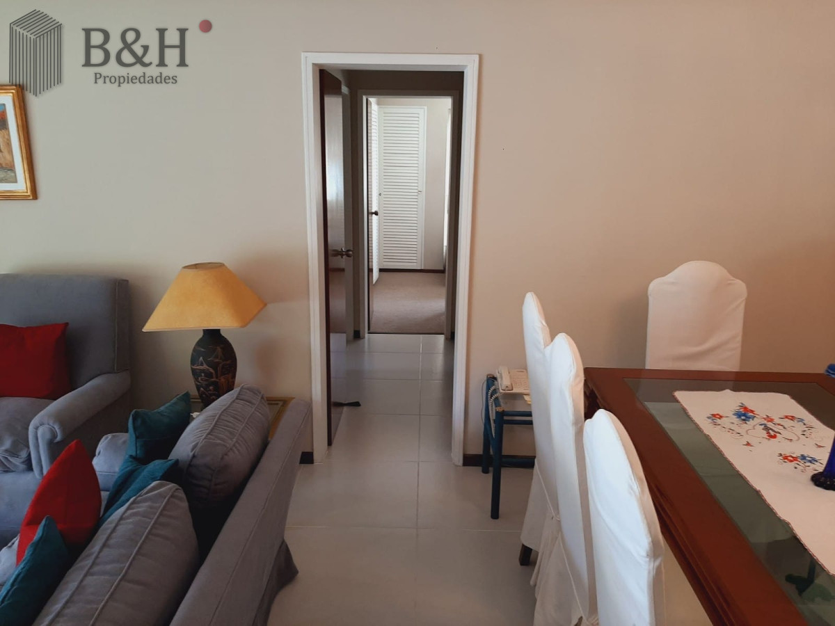 Apartamento ID.5687 - Apartamento en venta en sobre Av. Roosevelt 