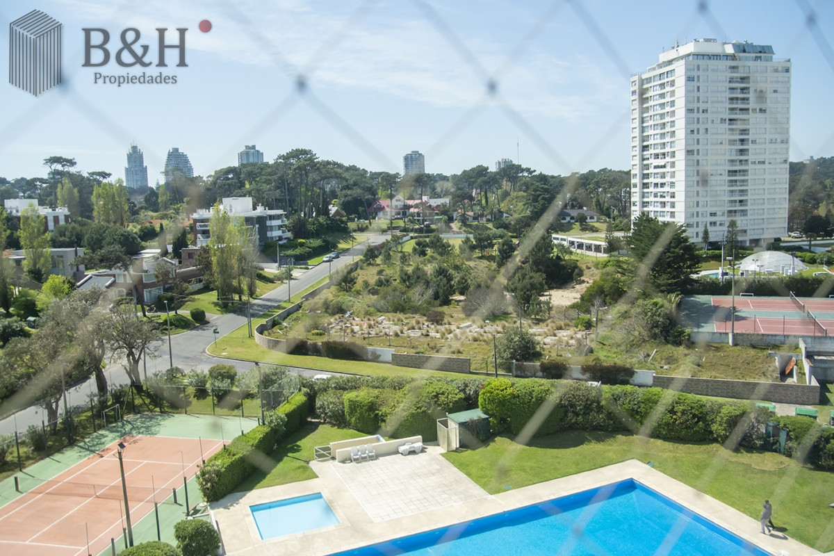 Apartamento ID.3148 - Apartamento en venta, Torre Fragata con hermosa vista al mar.