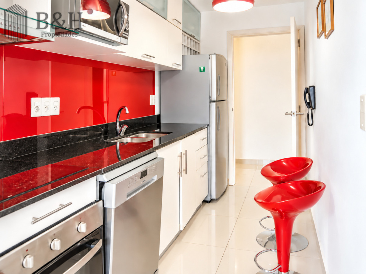 Apartamento ID.7841 - En alquiler Departamento frente al mar en Playa Mansa de 3 dormitorios Punta del Este