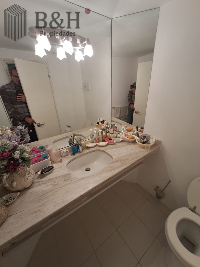 Apartamento ID.7822 - Alquiler Anual en Punta del Este 3 dormitorios y servicio sobre Roosevelt