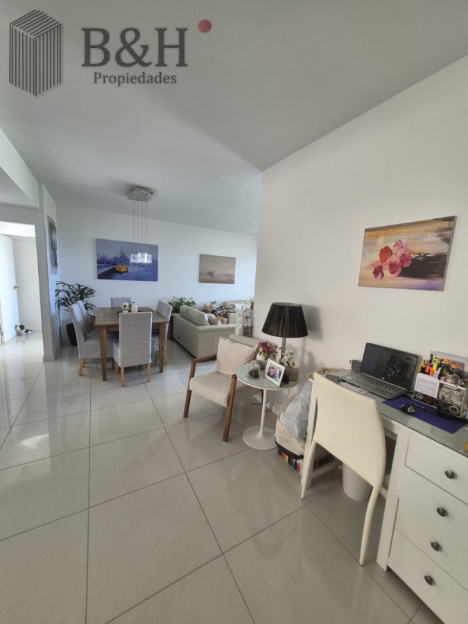 Apartamento ID.6910 - Apartamento en venta primera linea Playa Mansa Punta del Este 2 dormitorios