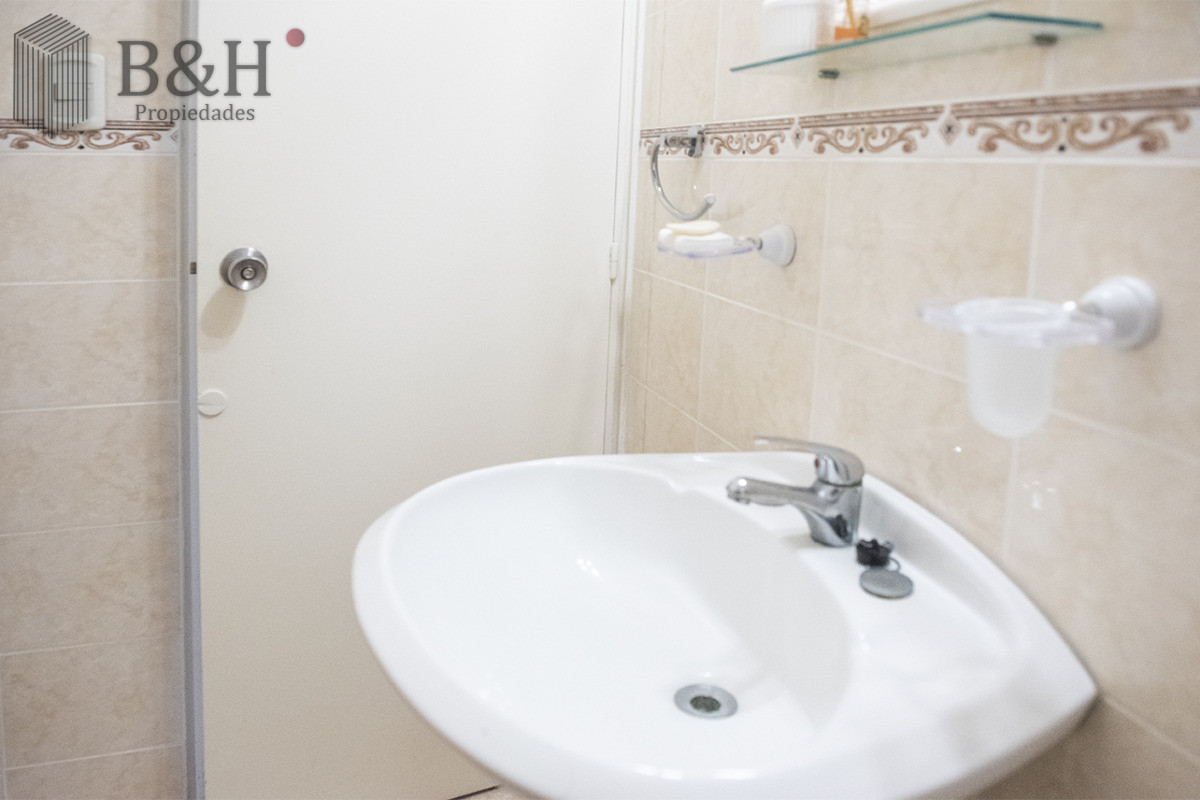 Apartamento ID.6955 - Departamento de 1 dormitorio en venta en Peninsula, vista al mar. 