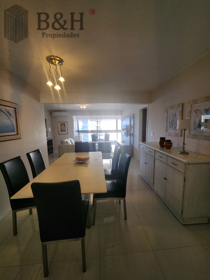 Apartamento ID.6523 - Vende apartamento en Brava, Punta del Este de 2 dormitorios. 
