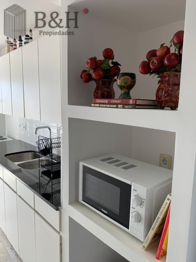 Apartamento ID.5540 - Apartamento de 3 dormitorios en Peninsula, Punta del Este con vista al mar