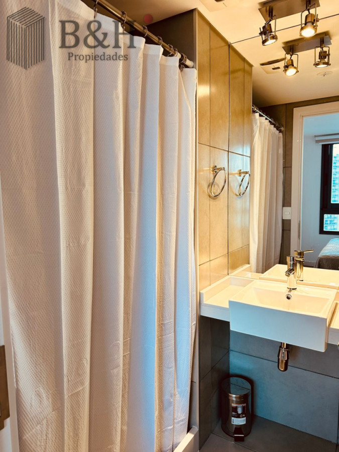 Apartamento ID.7981 - En venta apartamento de  2 dormitorios con hermosa vista parcial al mar en Brava, Punta del Este