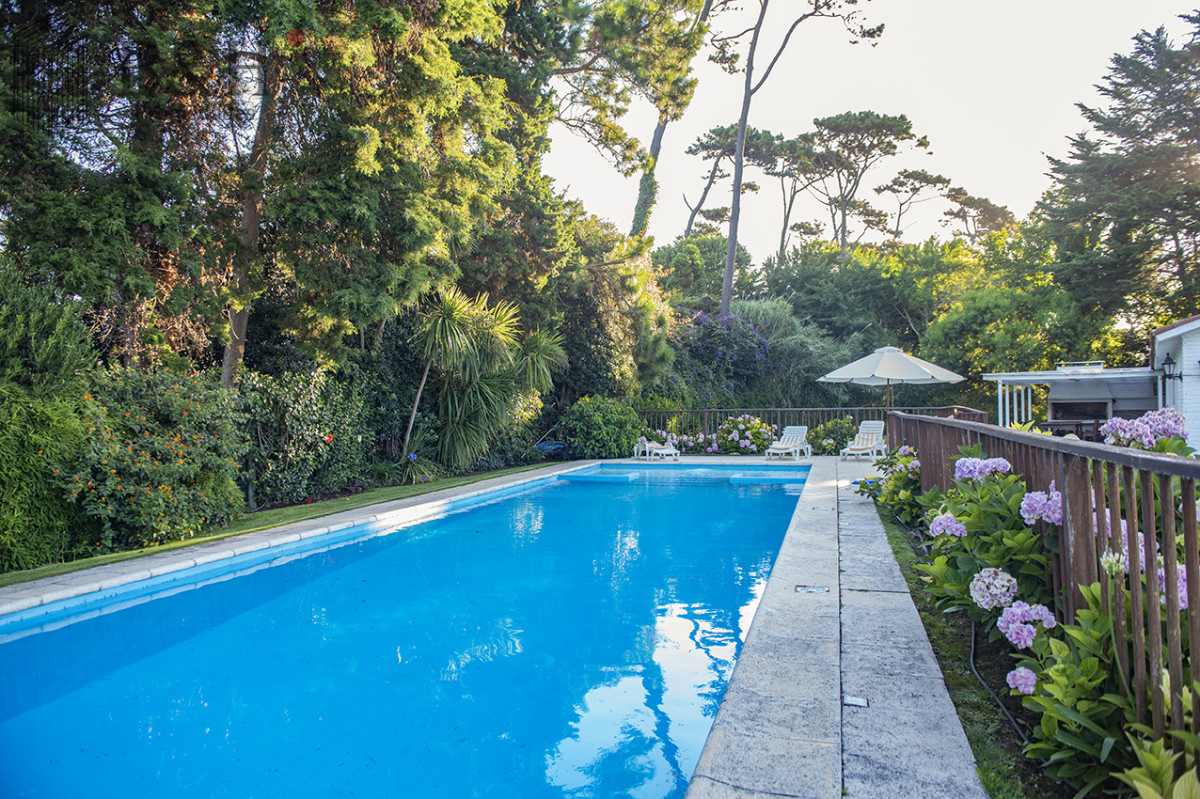 Casa ID.4215 - Vende casa en Brava, Punta del Este, de 5 dormitorios.