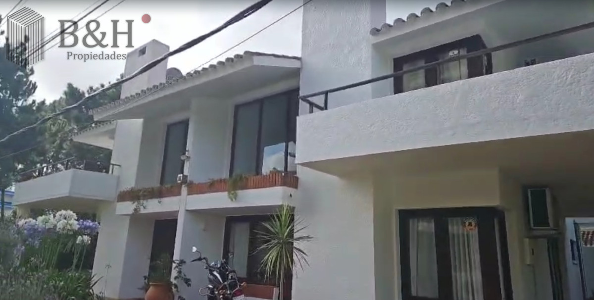 Casa ID.7205 - 2 chalet apareados en venta proximo al mar, Playa Brava