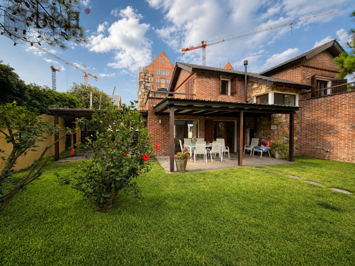 Casa ID.6311 - Vende hermosa casa en san rafael , cerca del mar, Punta del Este