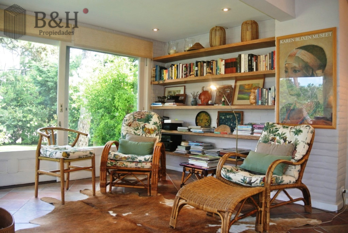 Casa ID.542 - Casa en venta de 5 dormitorios a metros del mar 