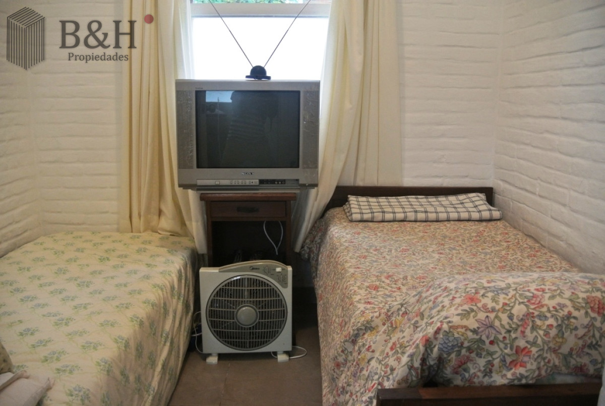 Casa ID.542 - Casa en venta de 5 dormitorios a metros del mar 