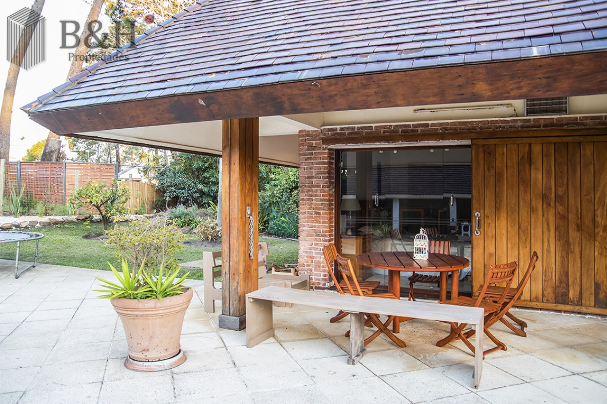 Casa ID.537 - Hermosa casa en venta en Punta del Este