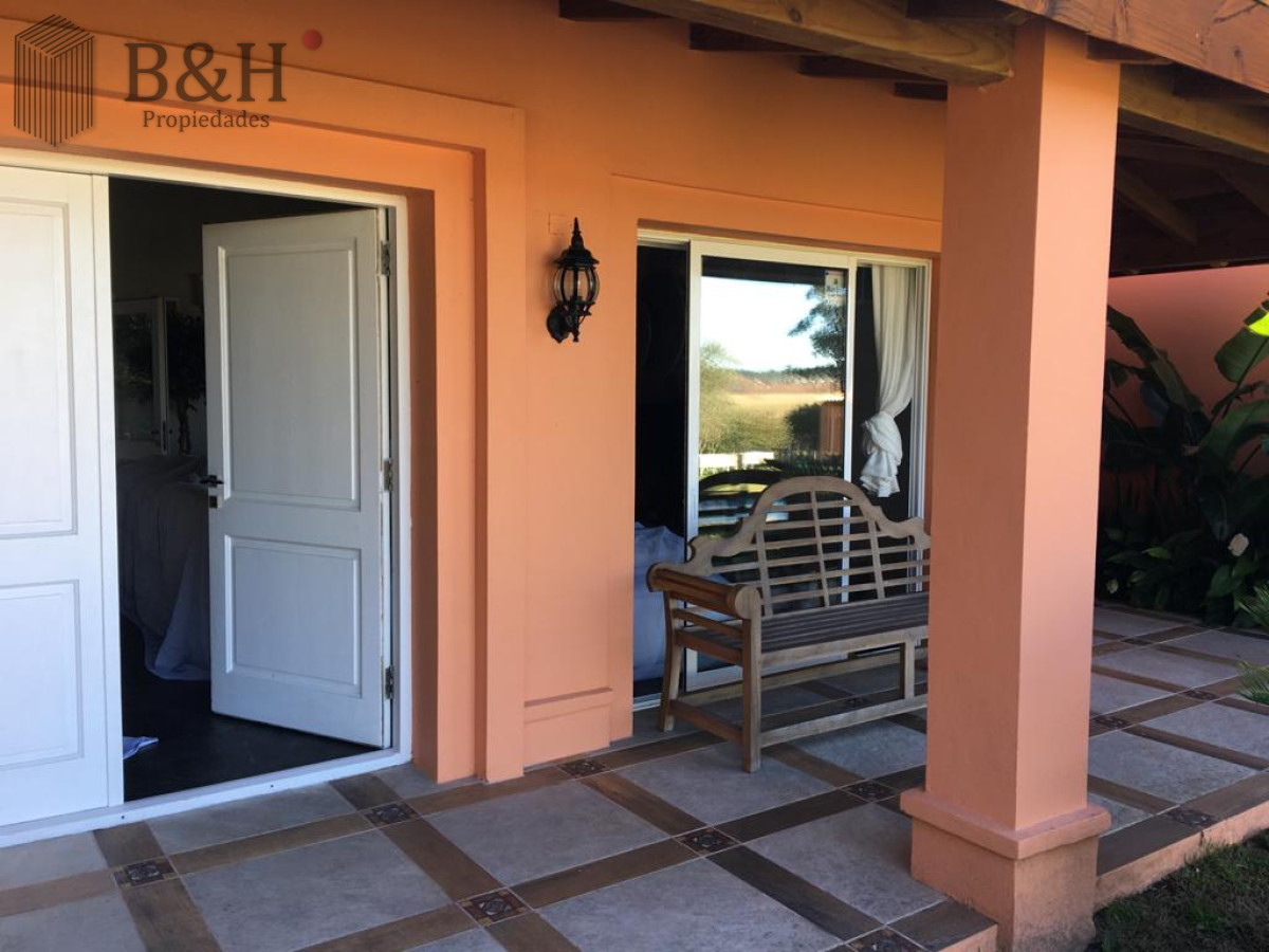 Casa ID.4219 - CASA CON ESTILO Y DISEÑO