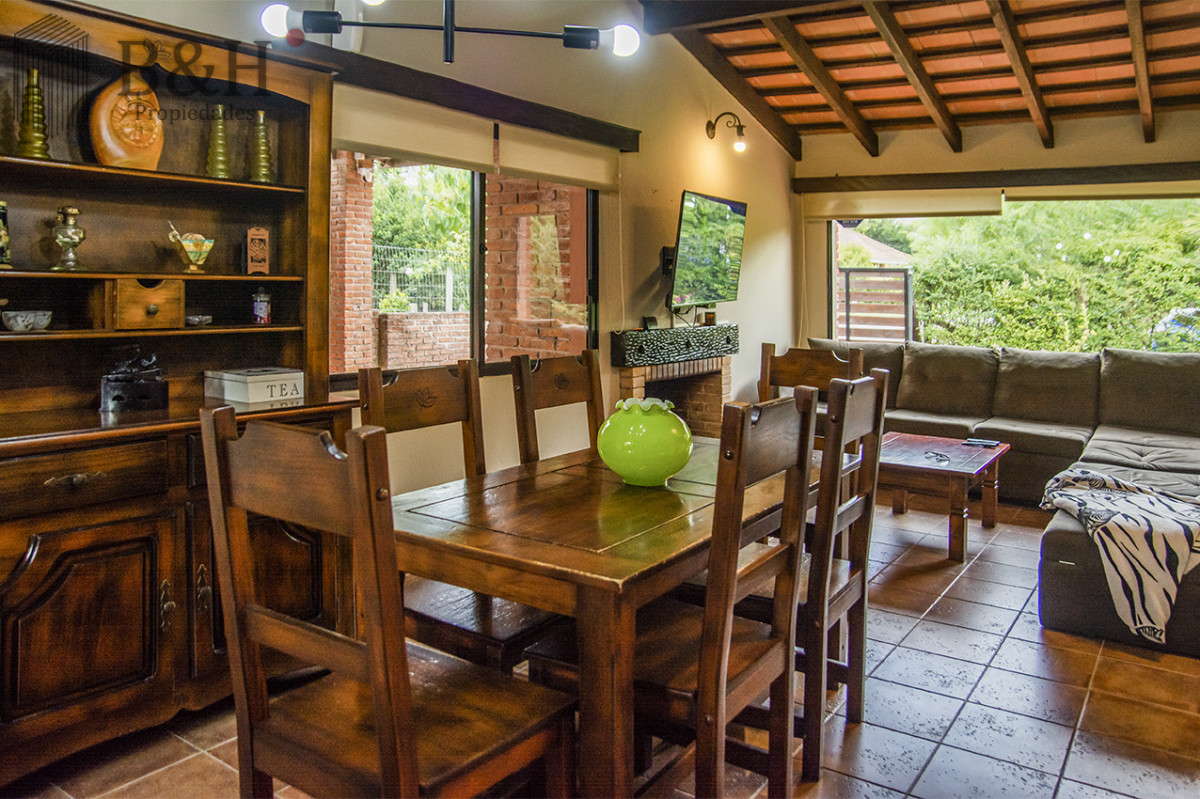 Casa ID.6694 - En venta casa de 3 Dormitorios en Jardines de Córdoba con Barbacoa 