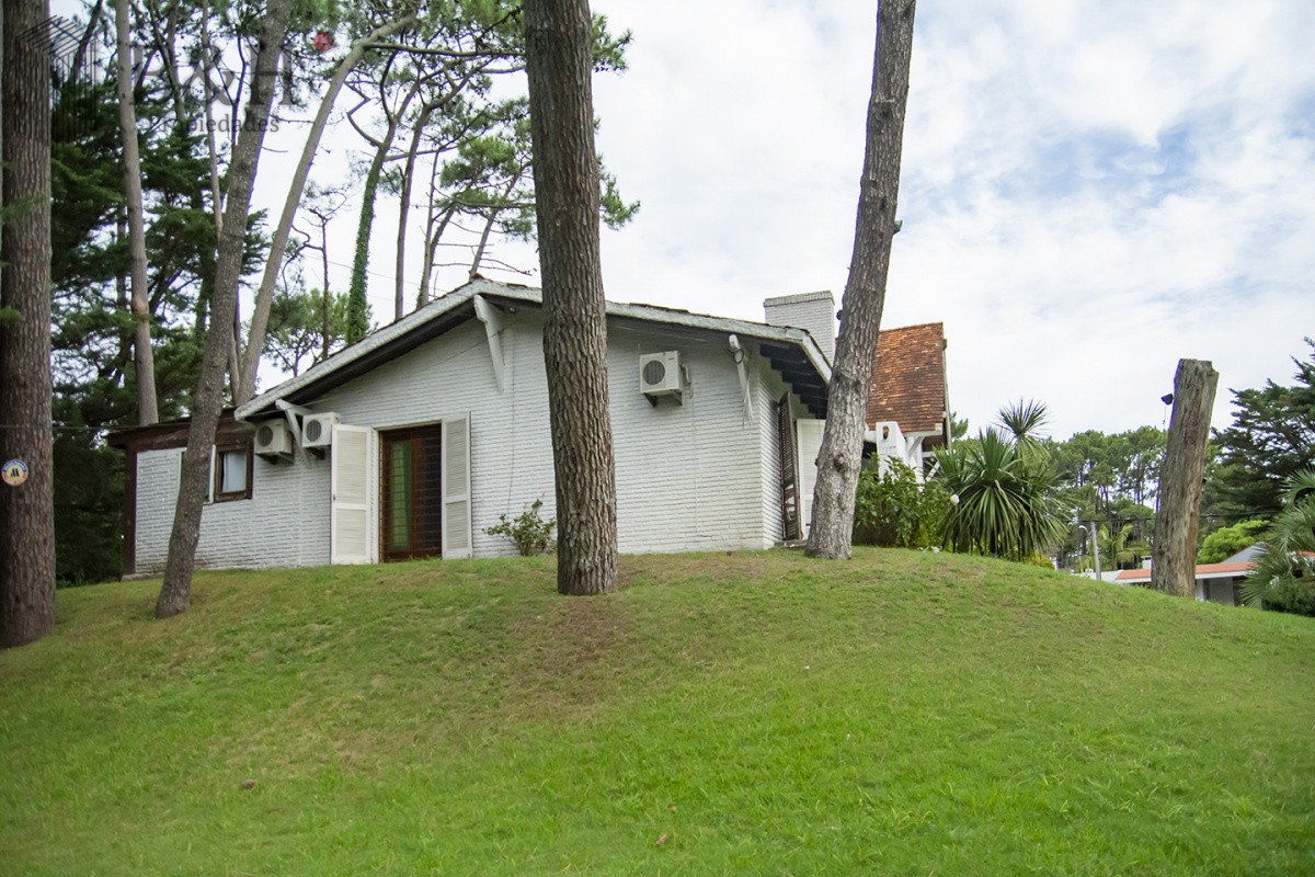 Casa ID.4270 - Casa en Venta de 5 dormitorios en San Rafael , Punta del este 