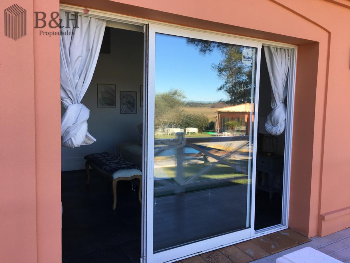 Casa ID.4219 - CASA CON ESTILO Y DISEÑO