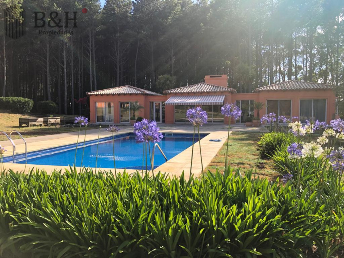 Casa ID.4219 - CASA CON ESTILO Y DISEÑO