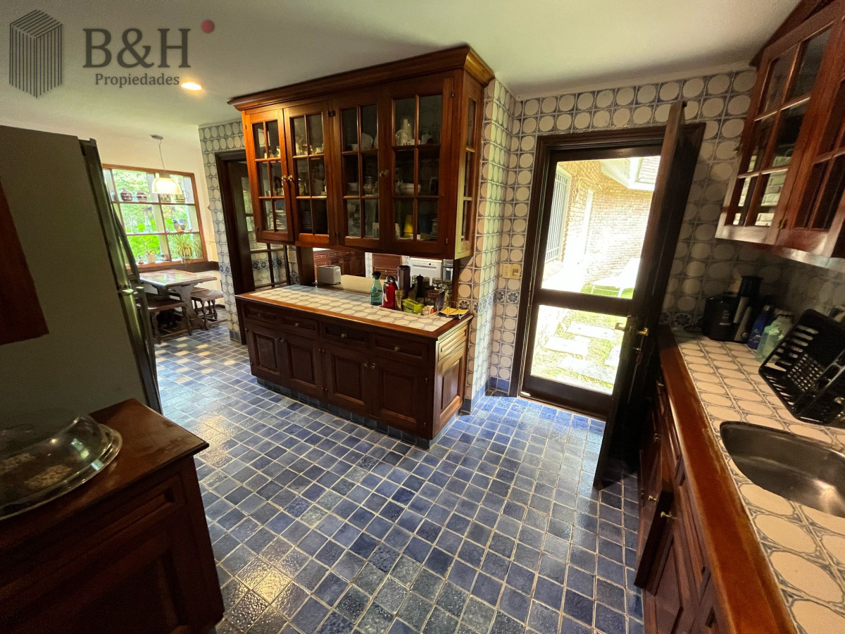 Casa ID.4218 - Hermosa mansión en Golf de 6 dormitorios , Punta del Este