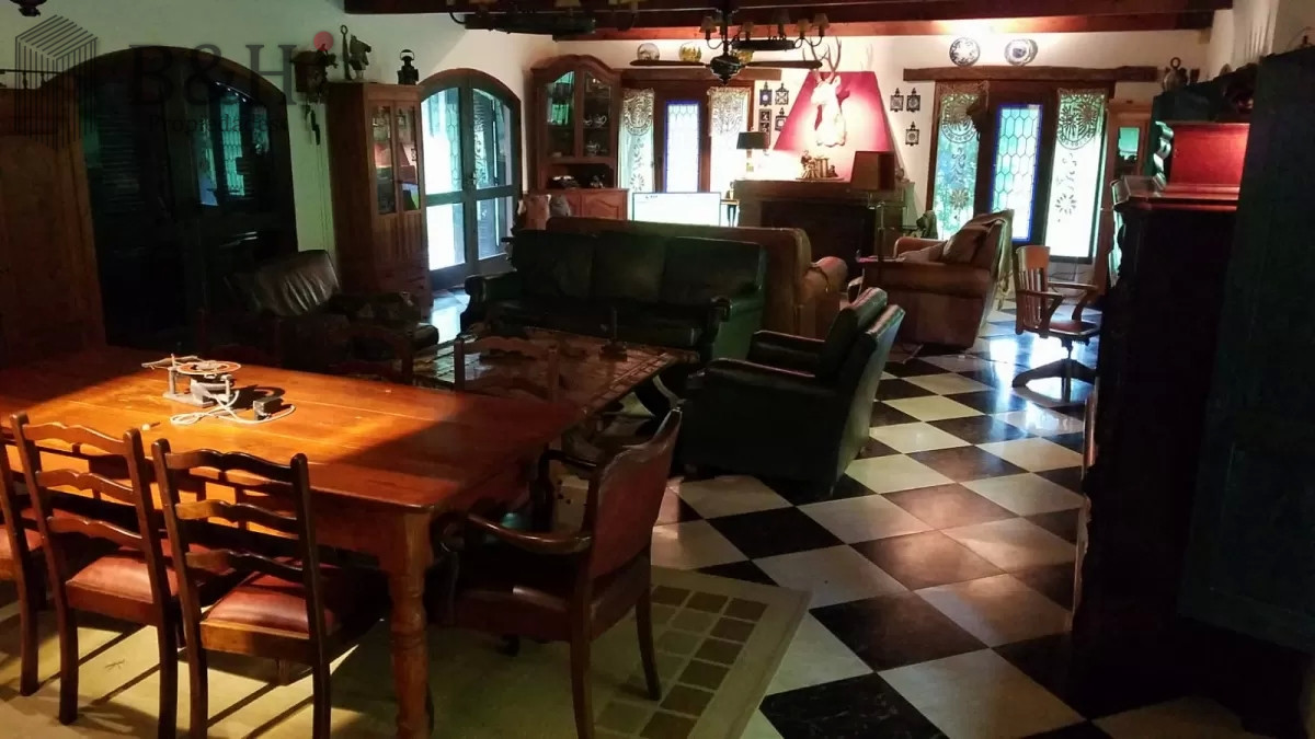 Casa ID.528 - Excepcional casco de estancia en la Mansa