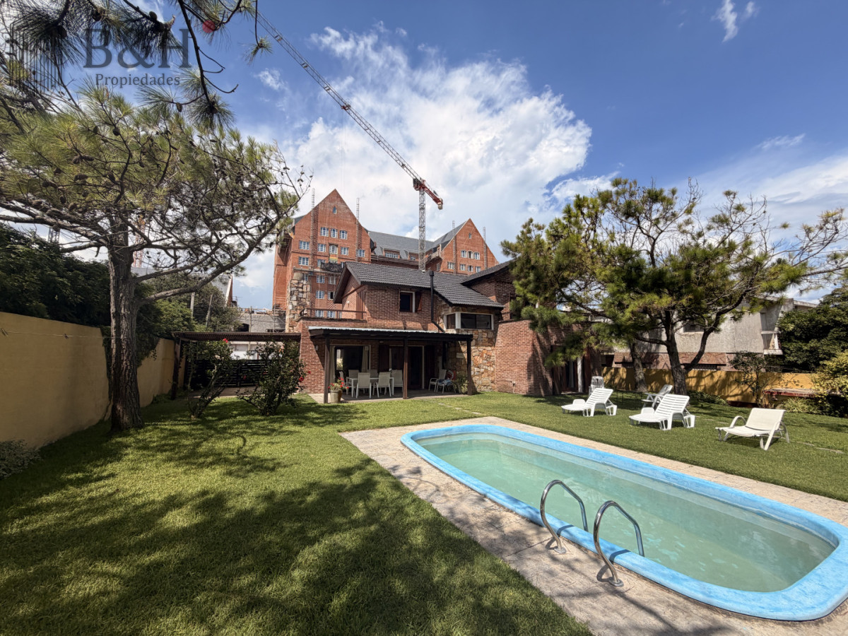 Casa ID.6311 - Vende hermosa casa en san rafael , cerca del mar, Punta del Este