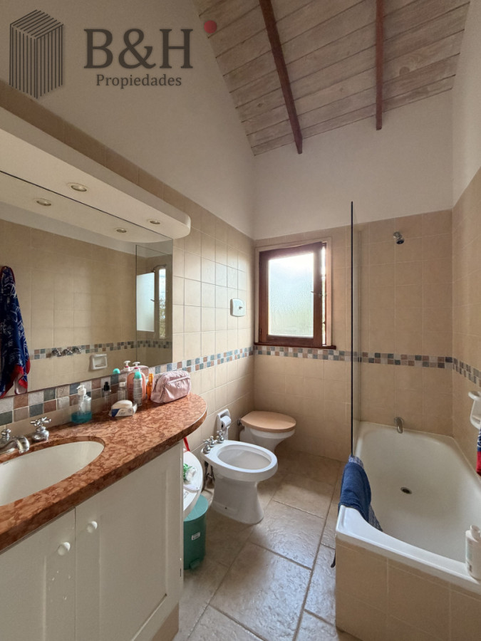 Casa ID.6311 - Vende hermosa casa en san rafael , cerca del mar, Punta del Este